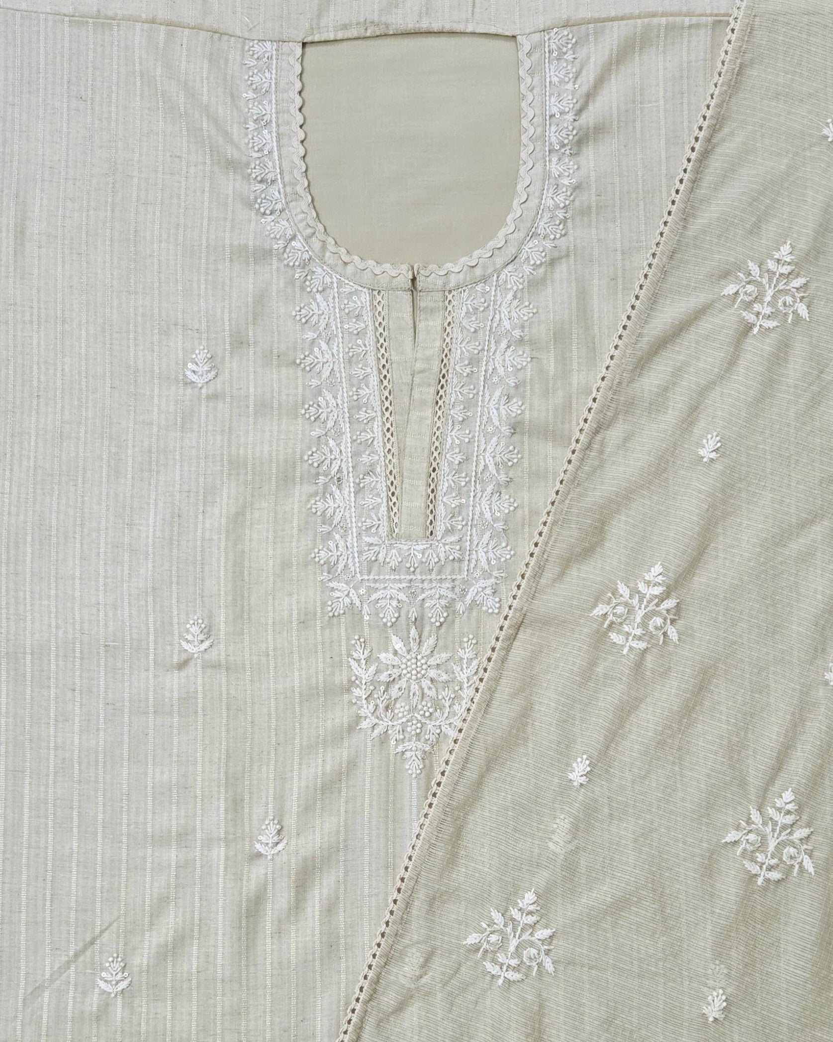 Front Dupatta